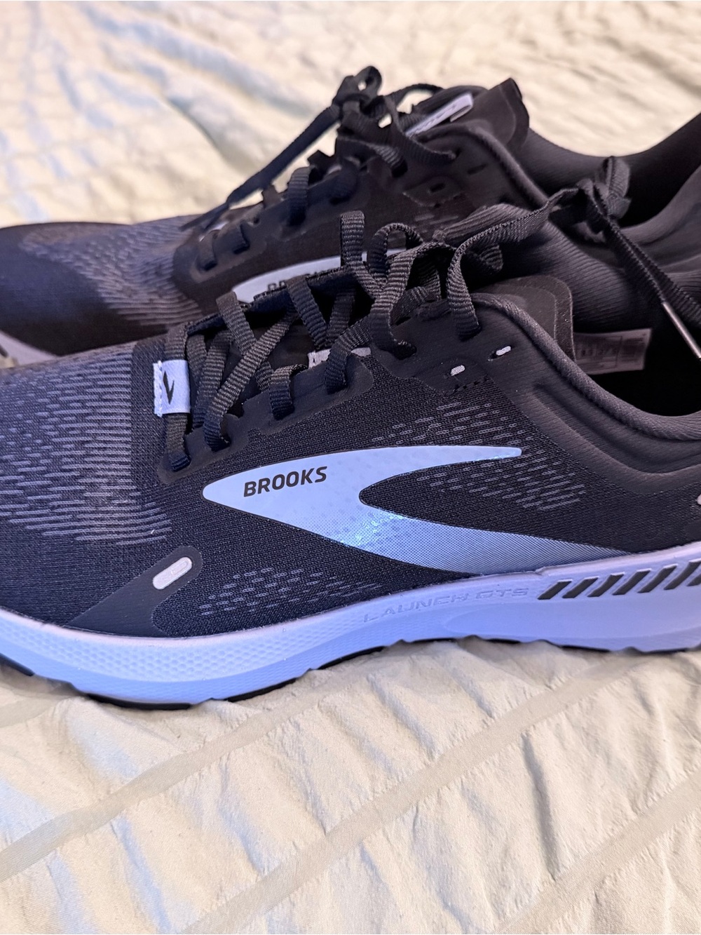 Brooks women’s Black purple Running Shoes - New No Tags